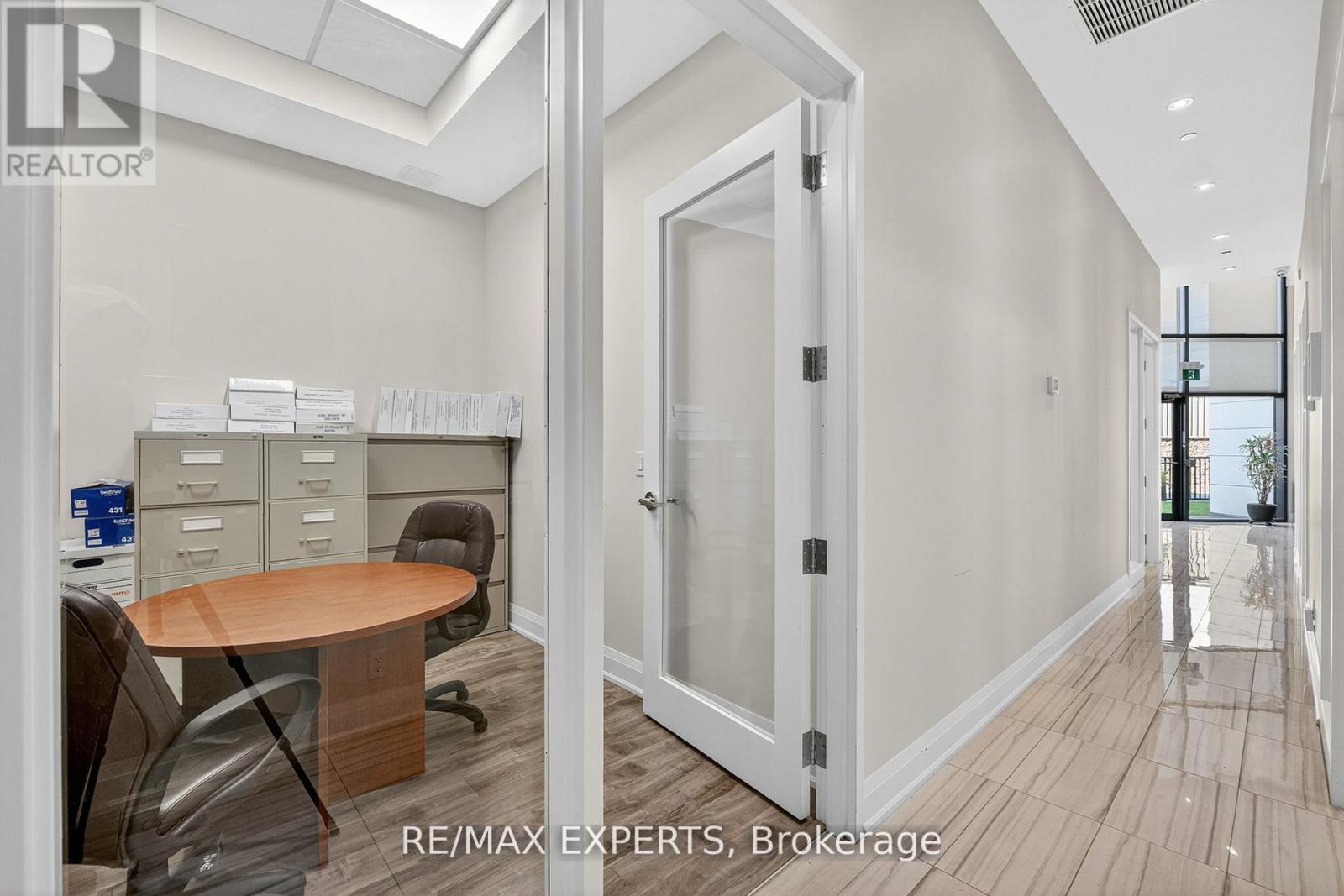 6 - 12 Woodstream Boulevard, Vaughan (Vaughan Grove), Ontario  L4L 8C3 - Photo 21 - N12909990