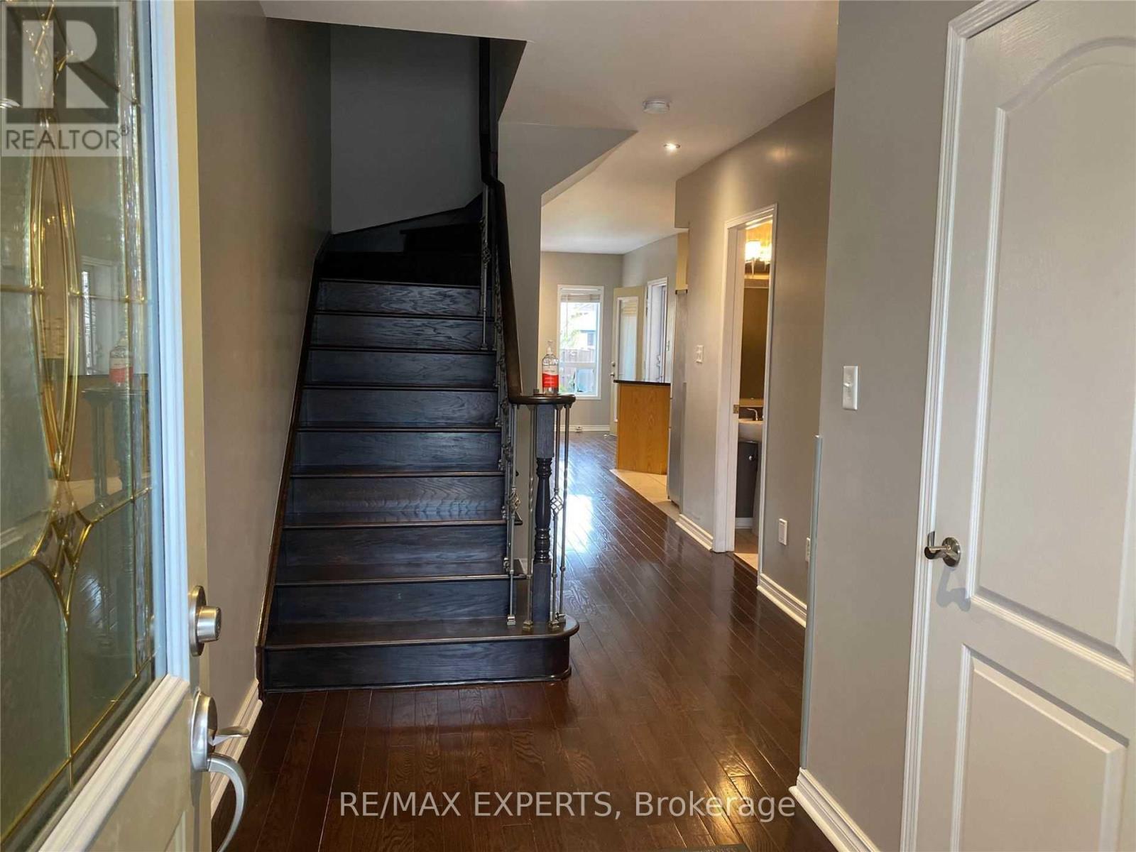 202 Deepsprings Crescent, Vaughan (Vellore Village), Ontario  L6A 3W1 - Photo 7 - N12910010