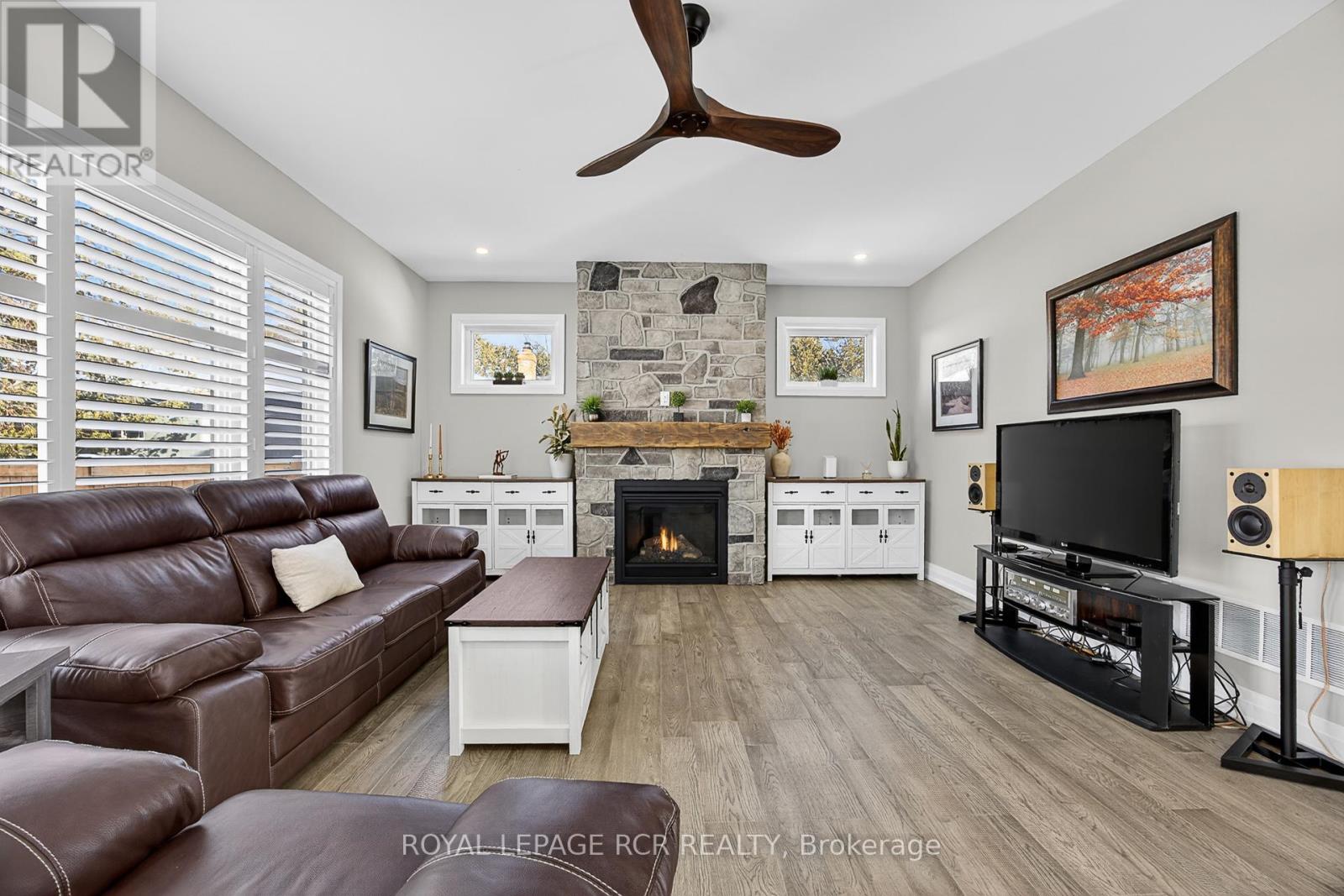 28 St. George Street, Georgina (Sutton & Jackson's Point), Ontario  L0E 1L0 - Photo 16 - N12910040