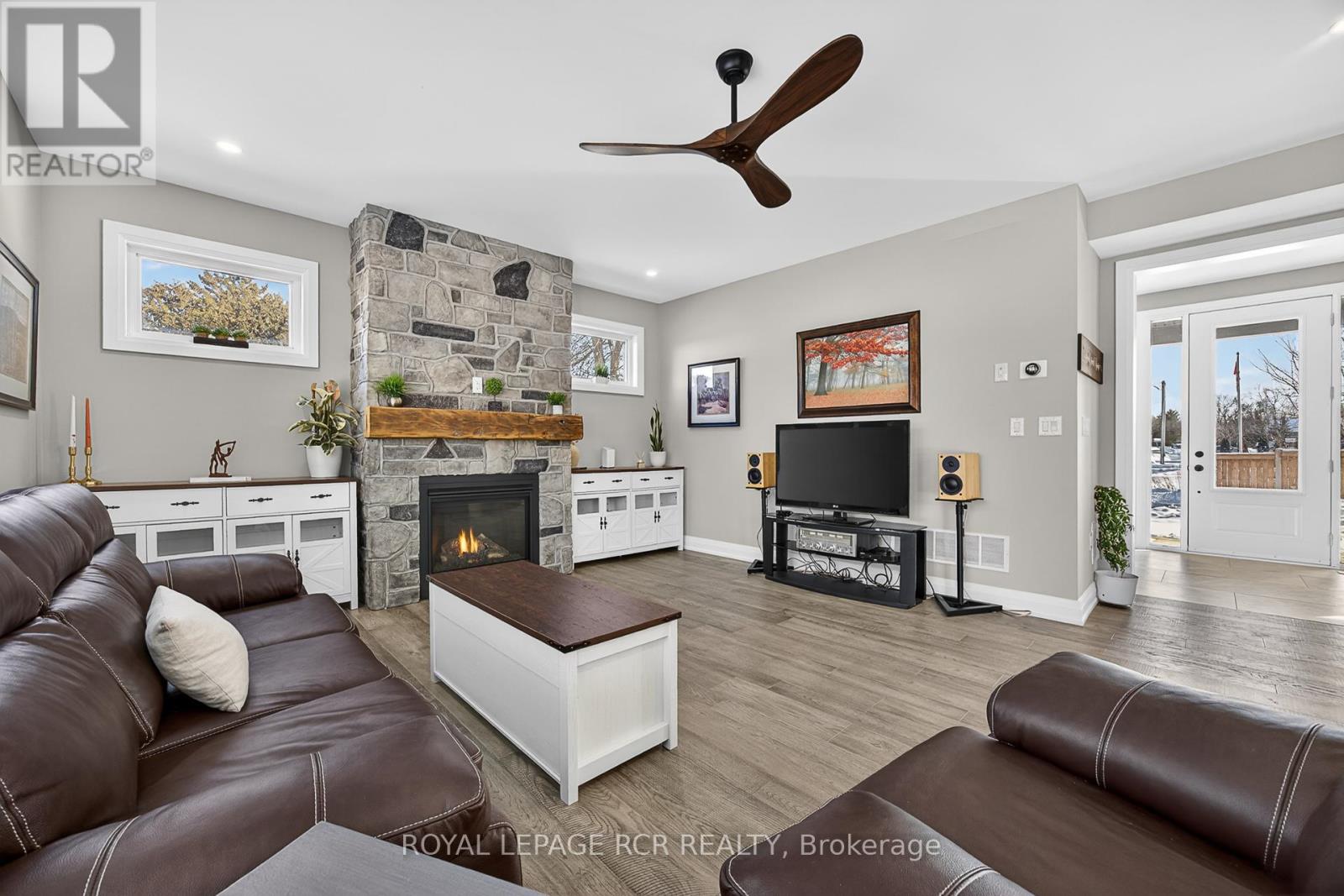 28 St. George Street, Georgina (Sutton & Jackson's Point), Ontario  L0E 1L0 - Photo 17 - N12910040