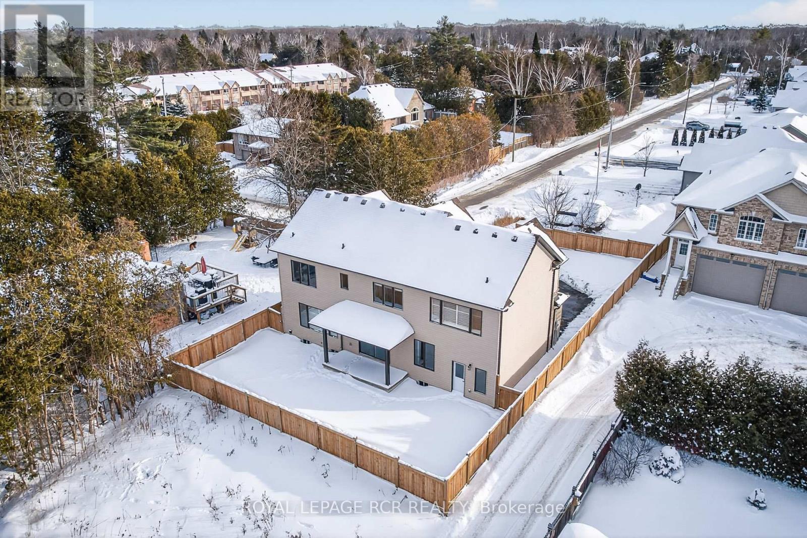 28 St. George Street, Georgina (Sutton & Jackson's Point), Ontario  L0E 1L0 - Photo 39 - N12910040