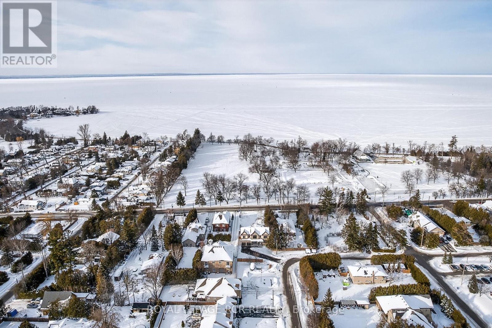 28 St. George Street, Georgina (Sutton & Jackson's Point), Ontario  L0E 1L0 - Photo 4 - N12910040