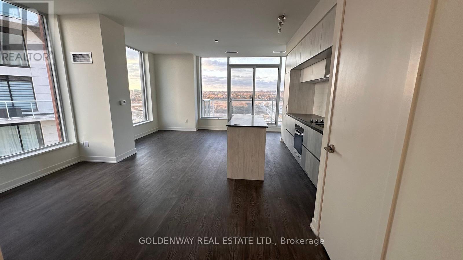 903 - 6 David Eyer Road, Richmond Hill, Ontario  L4S 0N5 - Photo 3 - N12910044