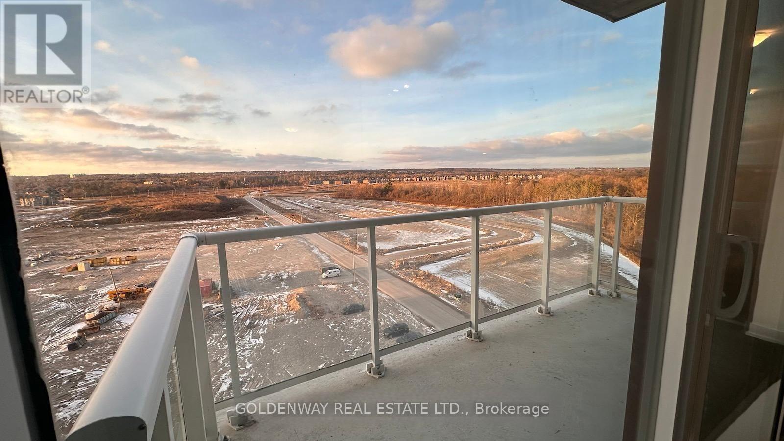 903 - 6 David Eyer Road, Richmond Hill, Ontario  L4S 0N5 - Photo 5 - N12910044