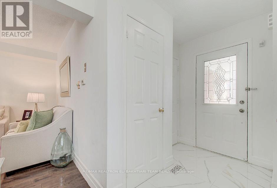 133 Long Point Drive, Richmond Hill (Oak Ridges Lake Wilcox), Ontario  L4E 3Z6 - Photo 11 - N12910090