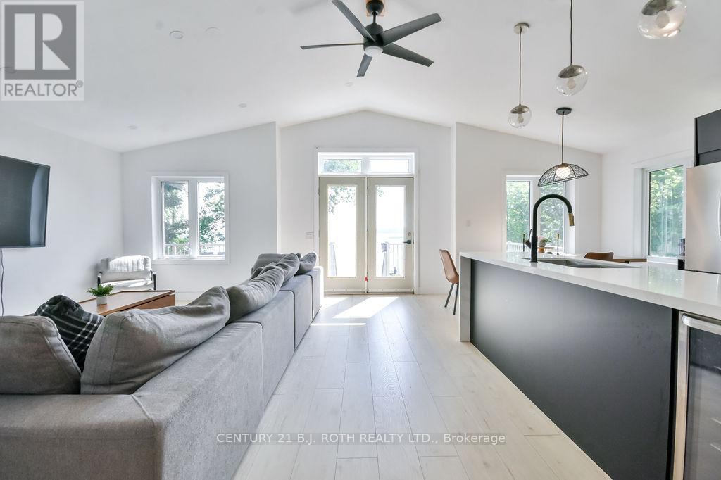 58 Methodist Island, Tay (Port Mcnicoll), Ontario  L0K 1R0 - Photo 12 - S12910002