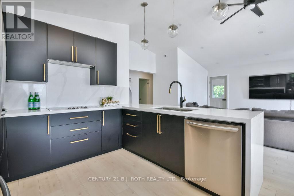 58 Methodist Island, Tay (Port Mcnicoll), Ontario  L0K 1R0 - Photo 13 - S12910002