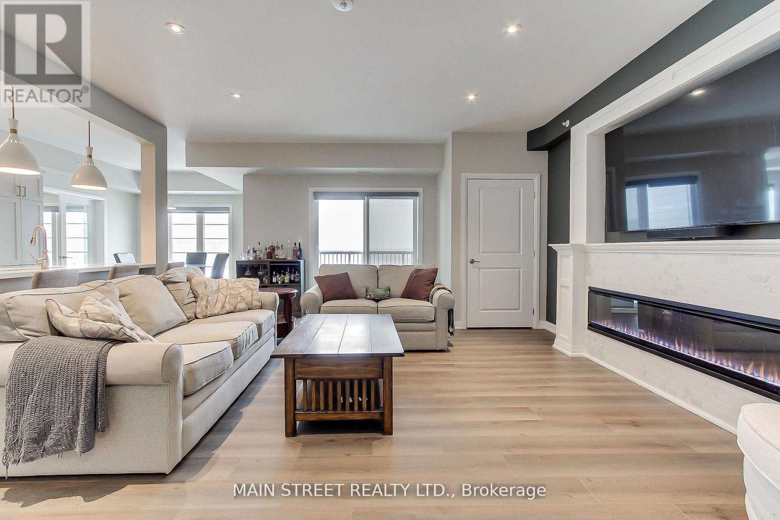 402 - 20 Koda Street, Barrie, Ontario  L9J 0J7 - Photo 10 - S12910018