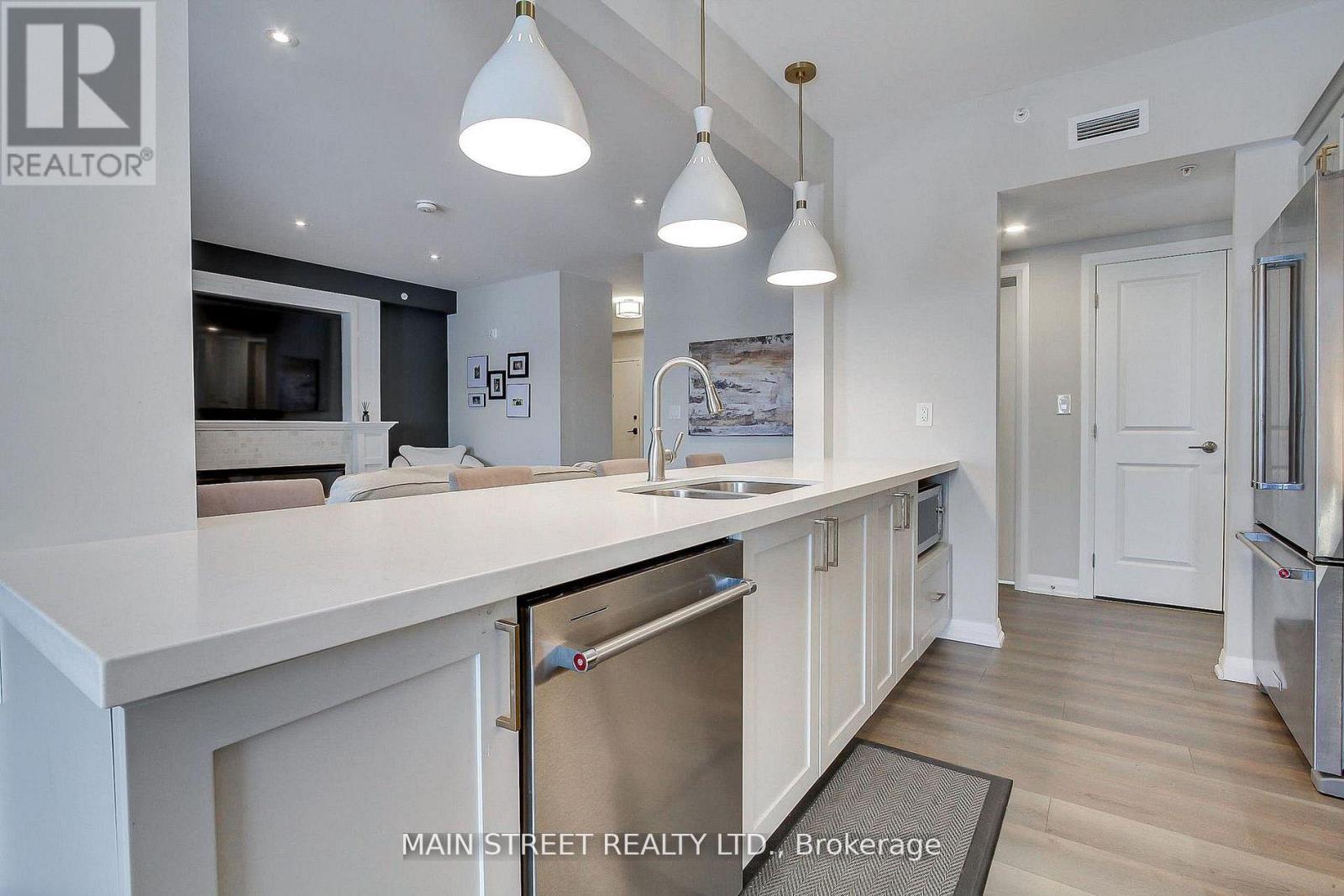 402 - 20 Koda Street, Barrie, Ontario  L9J 0J7 - Photo 16 - S12910018