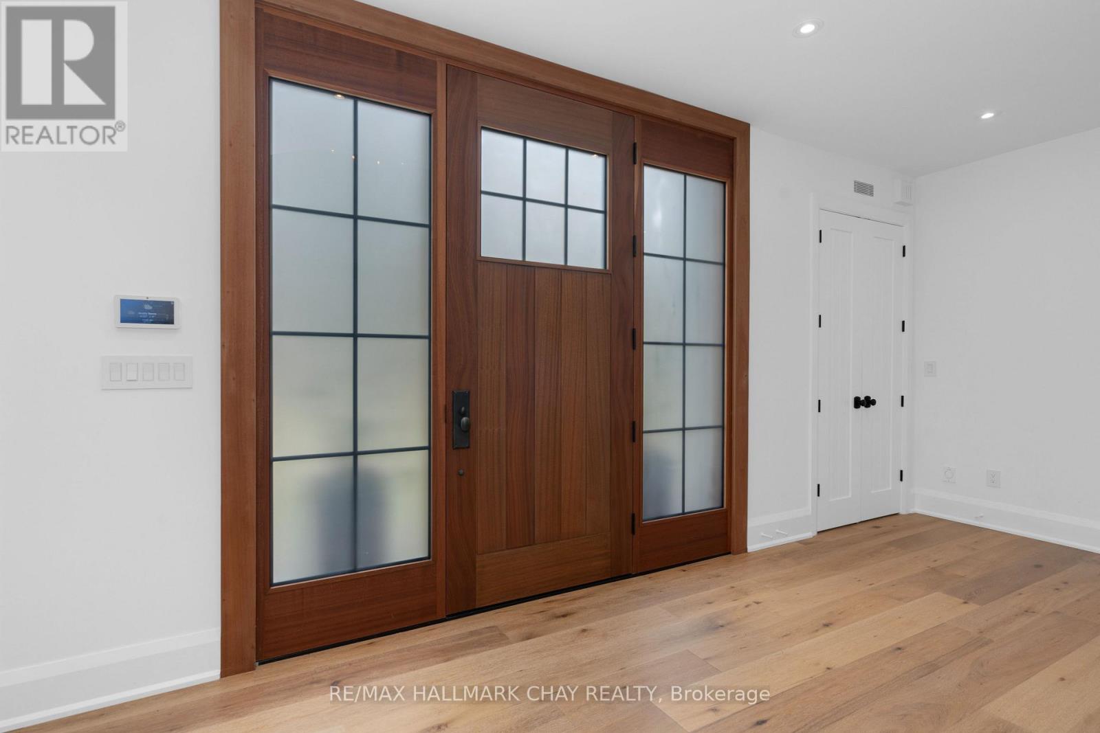 395 Eastdale Drive, Wasaga Beach, Ontario  L9Z 2P4 - Photo 9 - S12910050