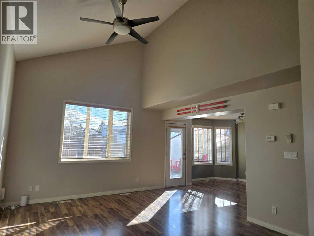 223 Baker Street, Hinton, Alberta  T7V 2C4 - Photo 5 - A2291721