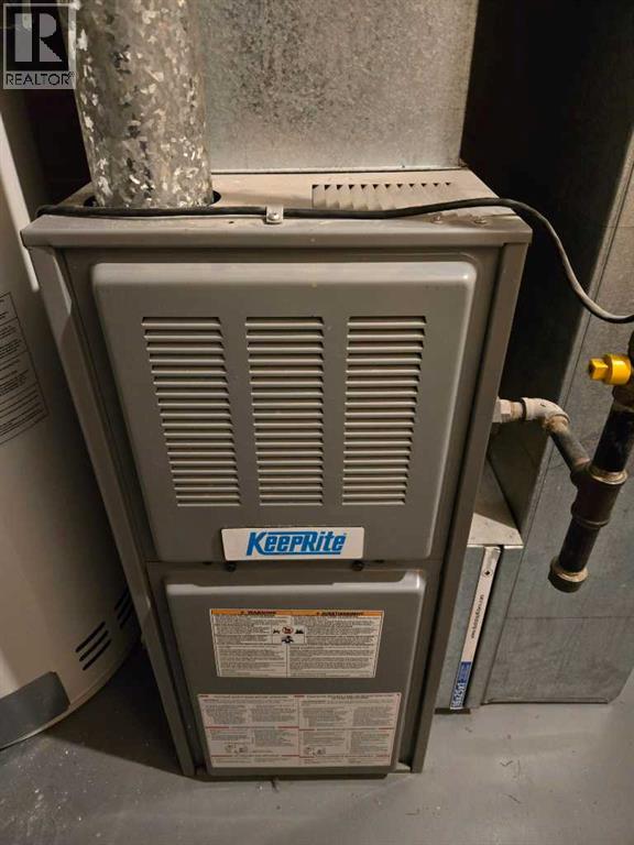 223 Baker Street, Hinton, Alberta  T7V 2C4 - Photo 36 - A2291721