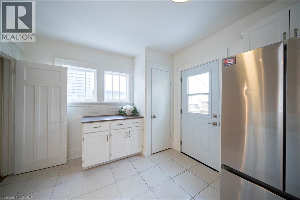 65 1/2 Dundas Street, Brantford, Ontario  N3R 1S2 - Photo 11 - 40811090