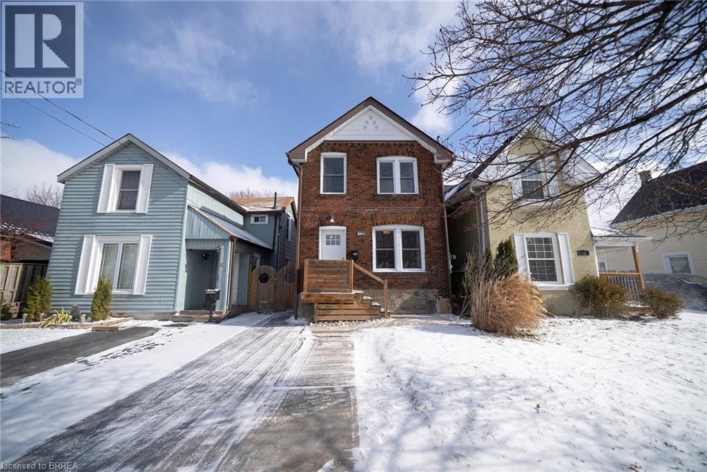 65 1/2 DUNDAS Street, Brantford, Ontario