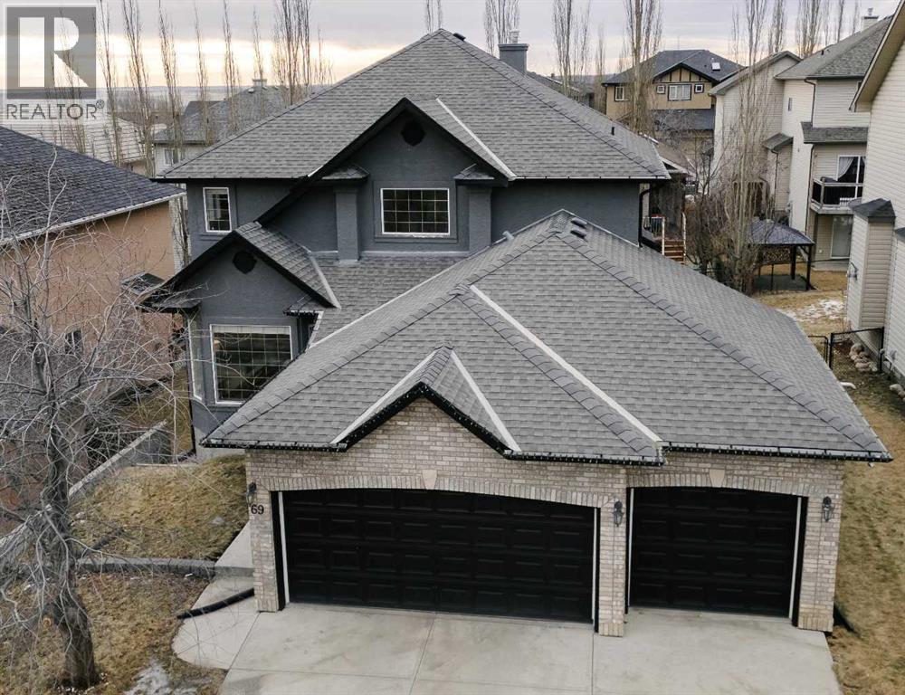 69 Elkton Way SW, Calgary, Alberta