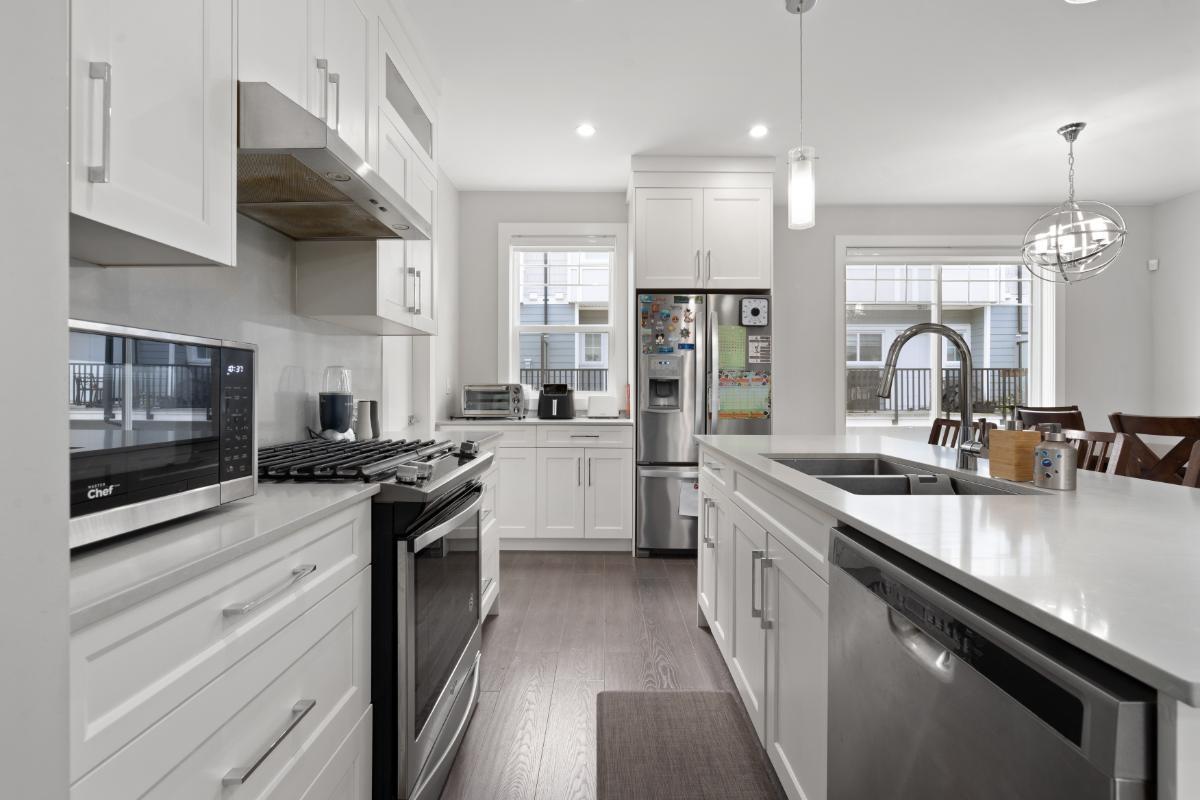 18 7410 194 STREET, Surrey, British Columbia