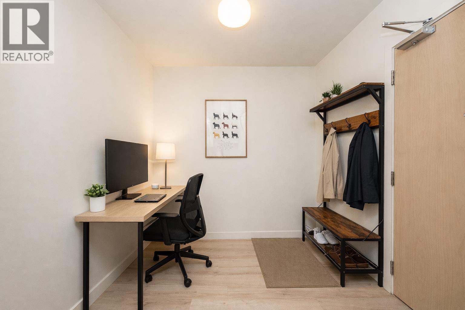 Listing Picture 24 of 40 : 103 2188 MADISON AVENUE, Burnaby / 本拿比 - 魯藝地產 Yvonne Lu Group - MLS Medallion Club Member