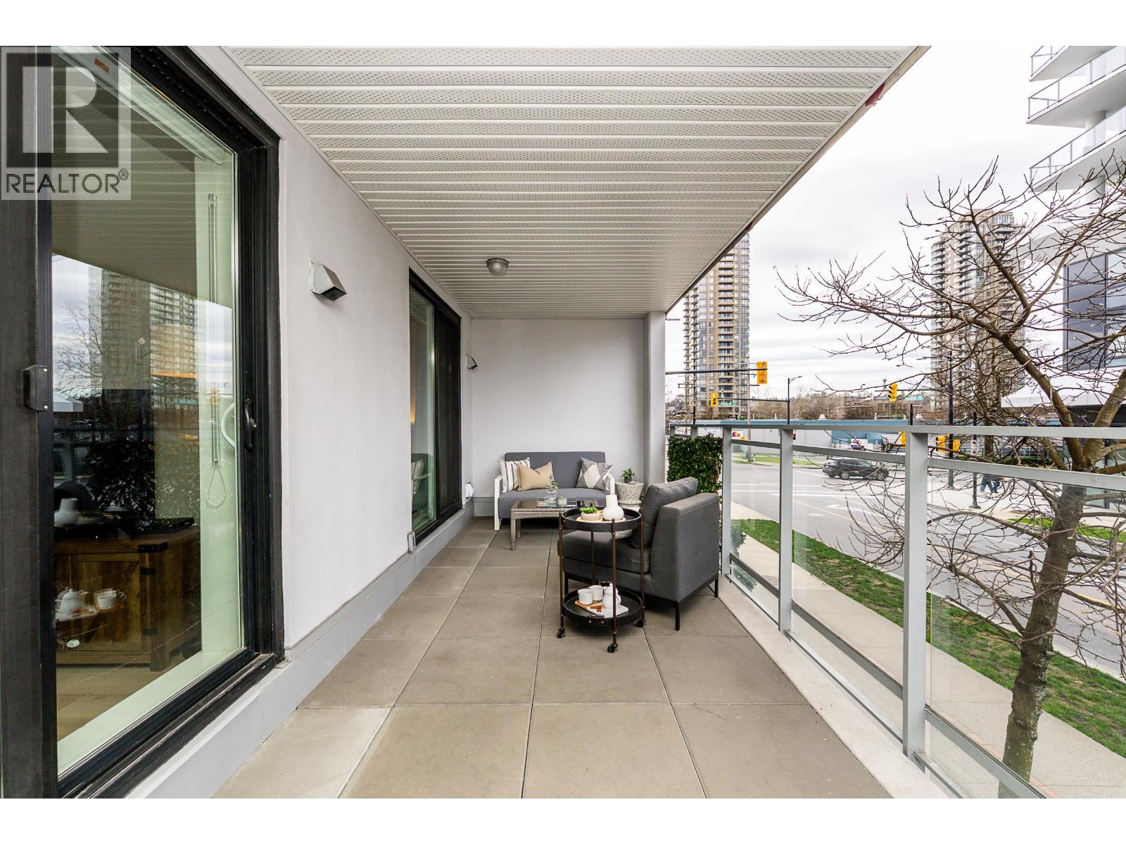 Listing Picture 23 of 40 : 103 2188 MADISON AVENUE, Burnaby / 本拿比 - 魯藝地產 Yvonne Lu Group - MLS Medallion Club Member