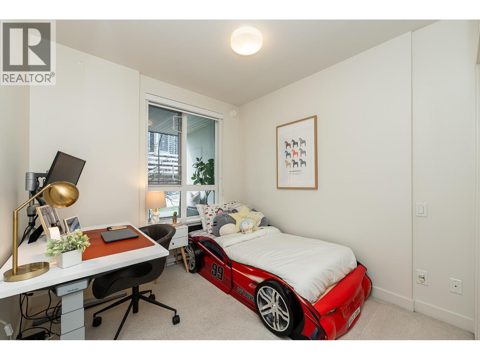 Listing Picture 17 of 40 : 103 2188 MADISON AVENUE, Burnaby / 本拿比 - 魯藝地產 Yvonne Lu Group - MLS Medallion Club Member