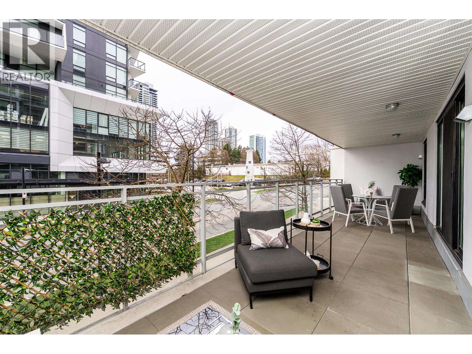 Listing Picture 22 of 40 : 103 2188 MADISON AVENUE, Burnaby / 本拿比 - 魯藝地產 Yvonne Lu Group - MLS Medallion Club Member