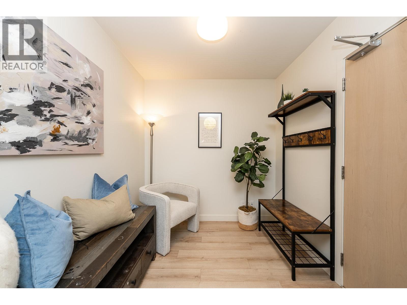 Listing Picture 25 of 40 : 103 2188 MADISON AVENUE, Burnaby / 本拿比 - 魯藝地產 Yvonne Lu Group - MLS Medallion Club Member