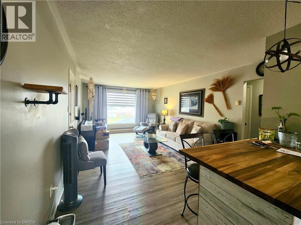 85 Lyndhurst Street Unit# 4, Brantford, Ontario  N3S 4N1 - Photo 3 - 40810924