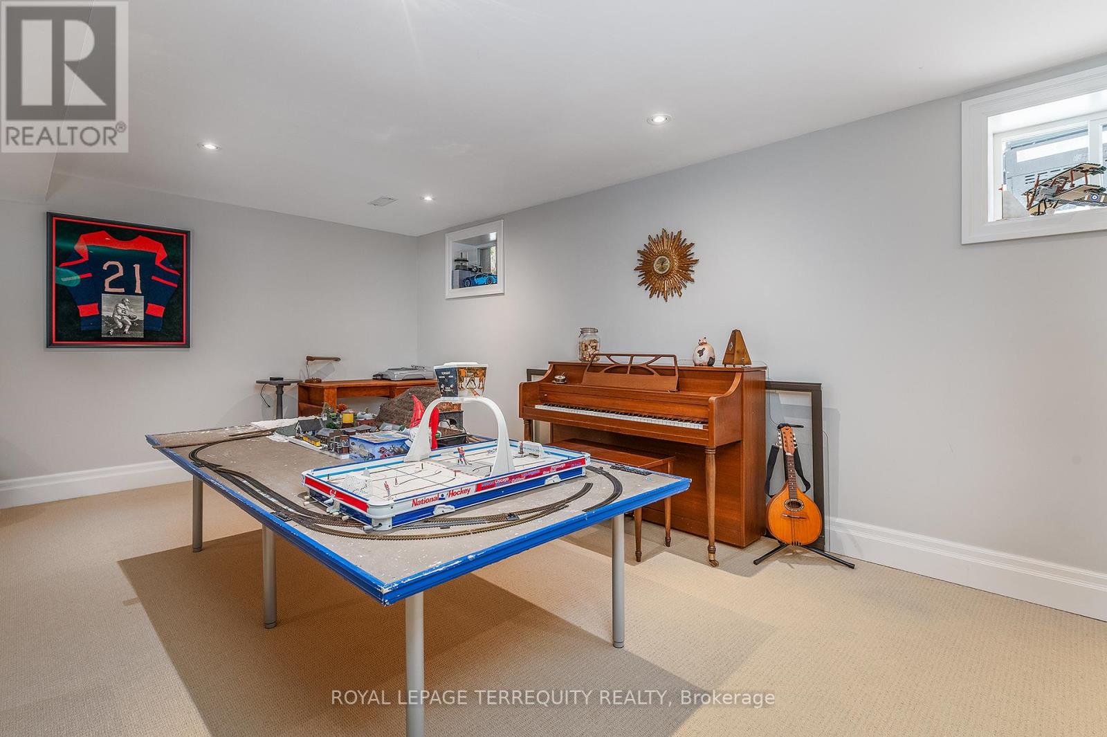 19 Bannon Avenue, Toronto, Ontario  M8X 1T6 - Photo 28 - W12909946