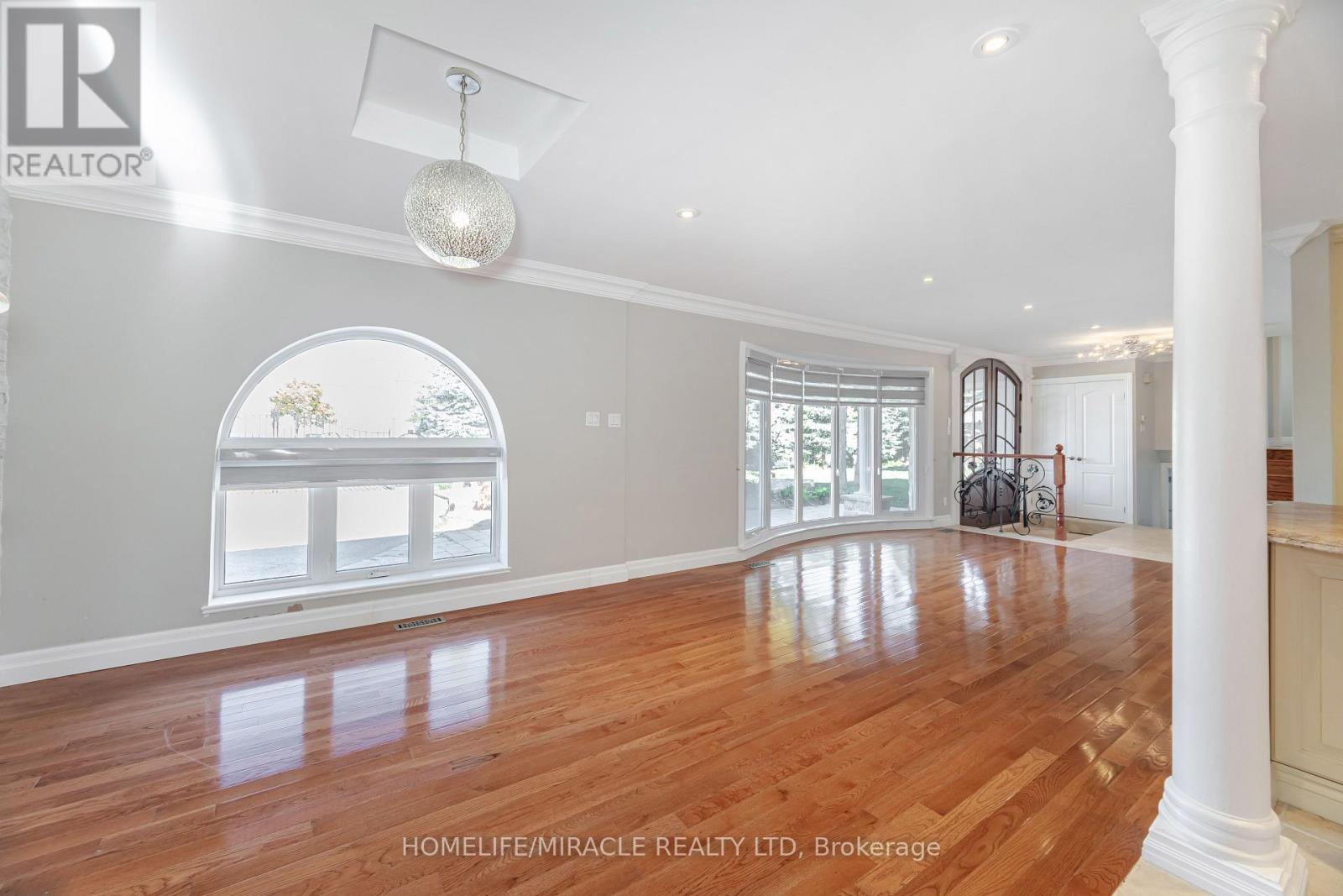 308 Third Line, Oakville, Ontario  L6L 4A4 - Photo 11 - W12909962