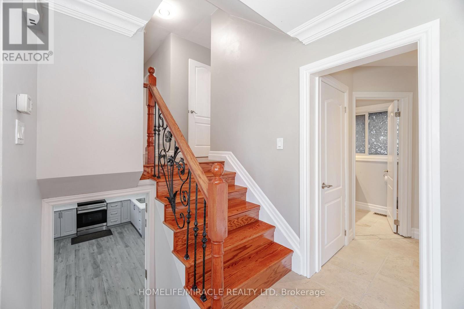 308 Third Line, Oakville, Ontario  L6L 4A4 - Photo 20 - W12909962