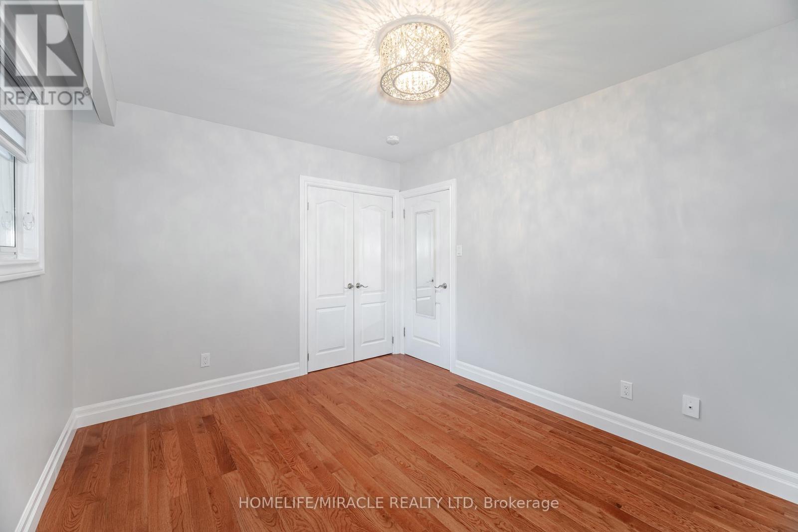 308 Third Line, Oakville, Ontario  L6L 4A4 - Photo 23 - W12909962