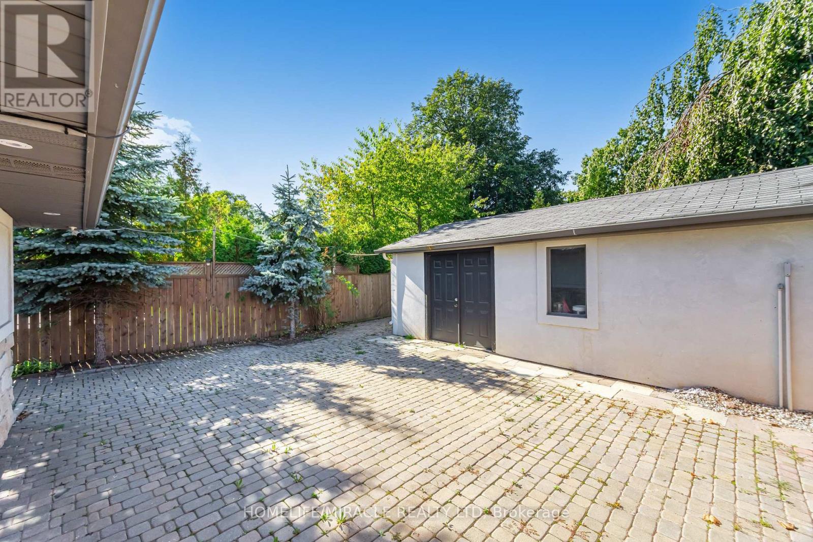 308 Third Line, Oakville, Ontario  L6L 4A4 - Photo 48 - W12909962