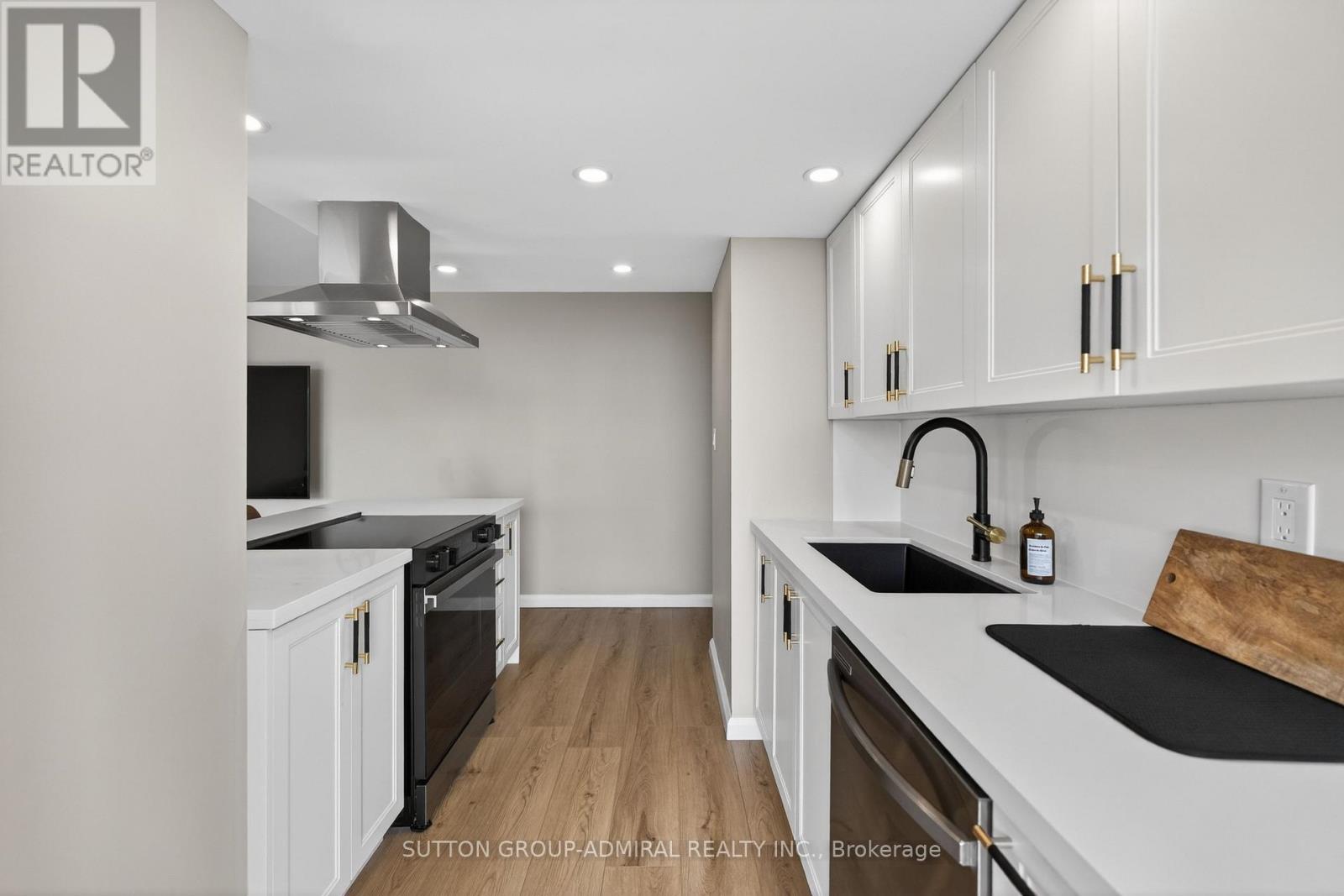 308 - 350 Webb Drive, Mississauga, Ontario  L5B 3W4 - Photo 27 - W12909986