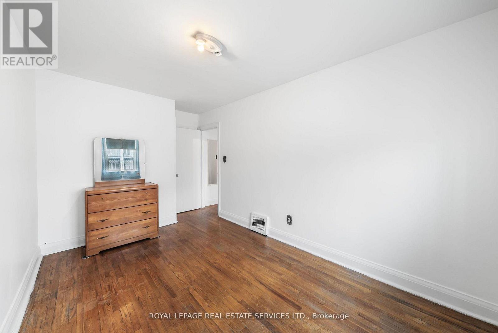 616 Old Weston Road, Toronto (Weston-Pellam Park), Ontario  M6N 3B3 - Photo 16 - W12909992