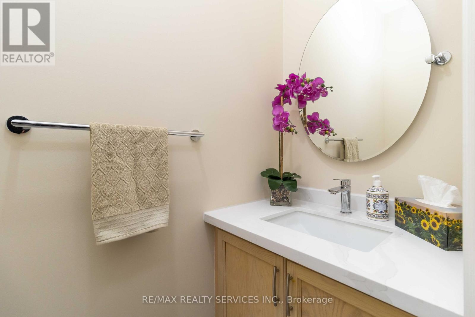 15 Valleystream Circle, Brampton, Ontario  L6P 2E2 - Photo 12 - W12909994