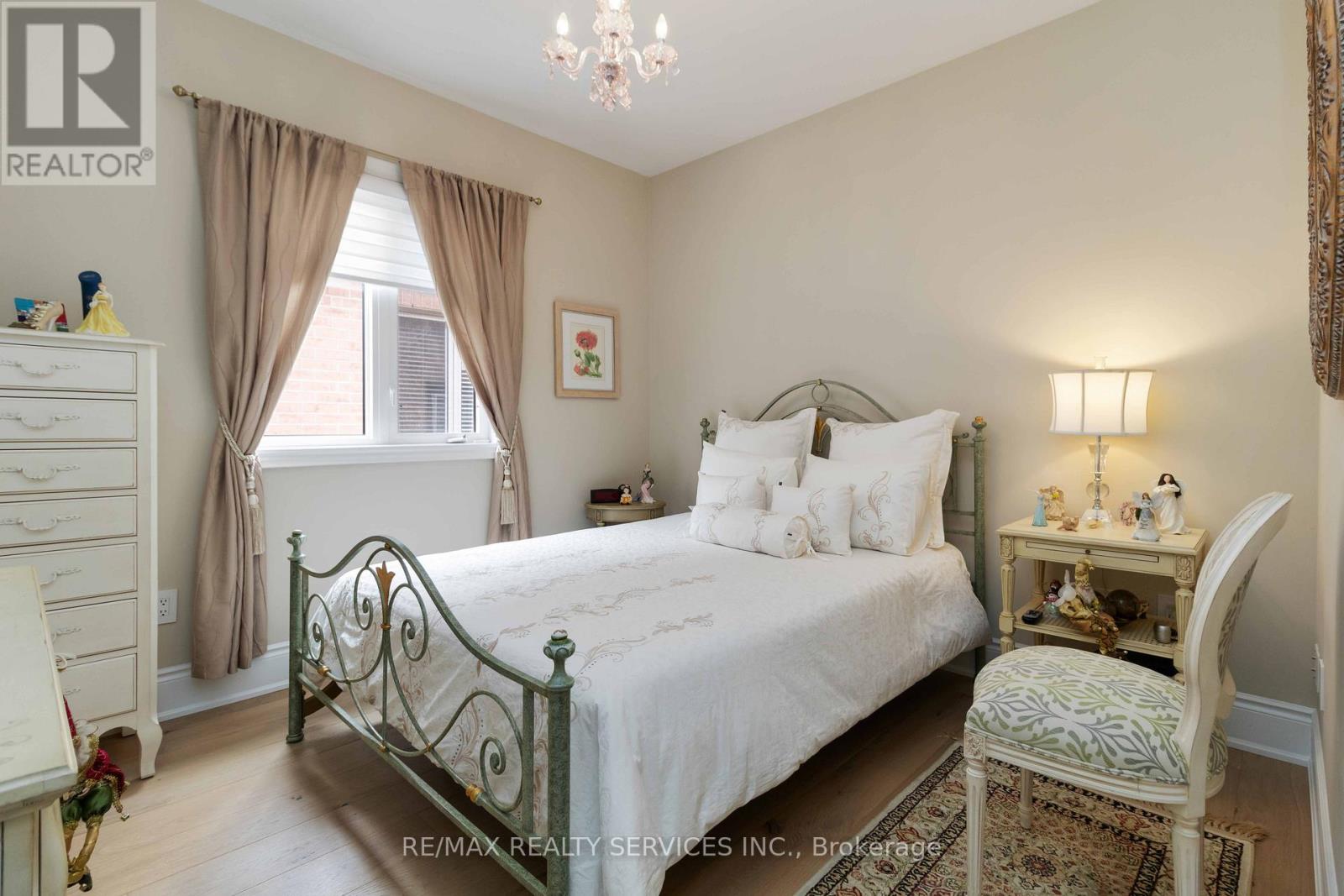 15 Valleystream Circle, Brampton, Ontario  L6P 2E2 - Photo 16 - W12909994