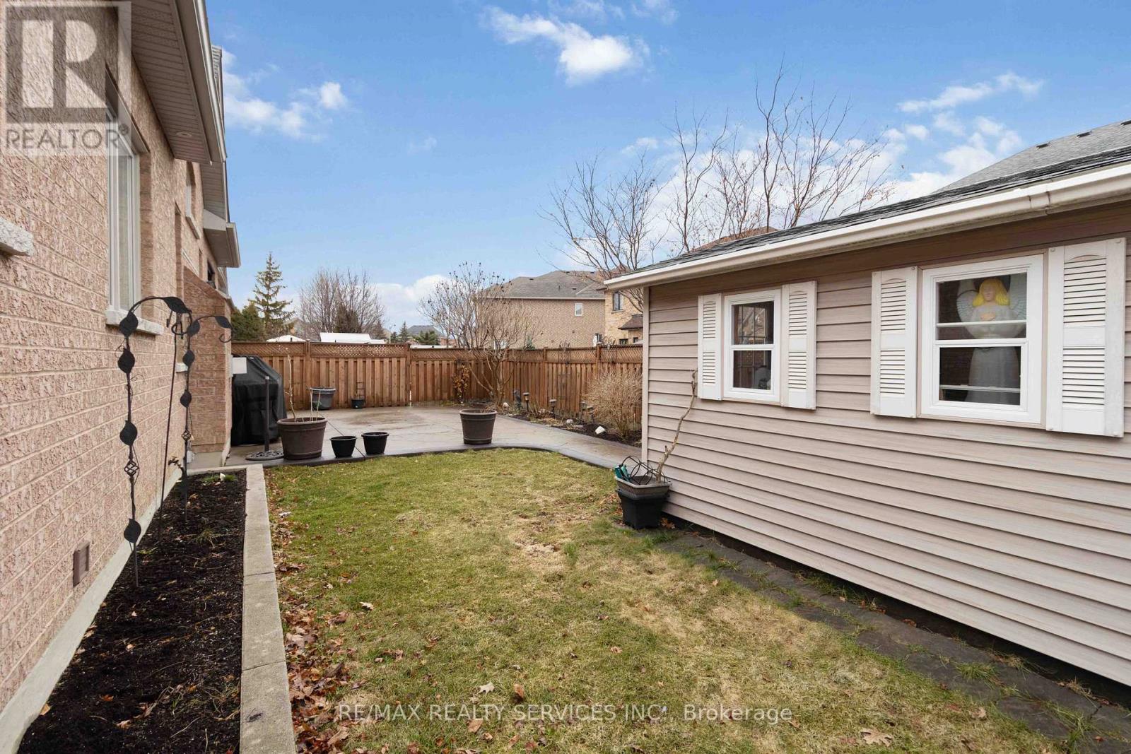 15 Valleystream Circle, Brampton, Ontario  L6P 2E2 - Photo 30 - W12909994