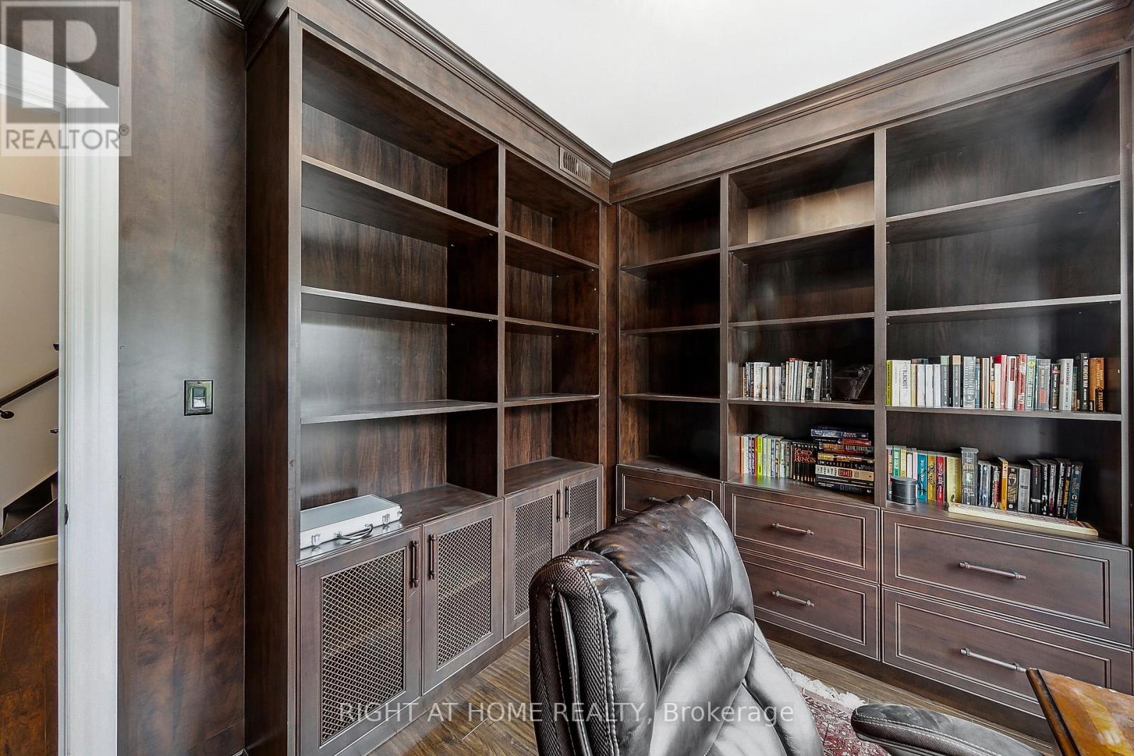 3630 Silverplains Drive, Mississauga, Ontario  L4X 2P4 - Photo 37 - W12910012