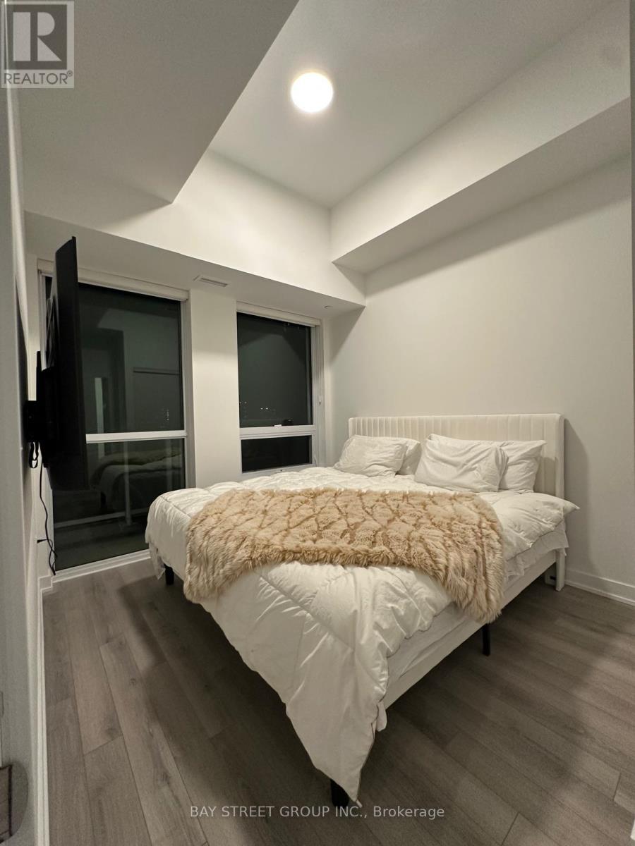 731 - 1005 Dundas Street E, Oakville, Ontario  L6H 8C7 - Photo 14 - W12910026