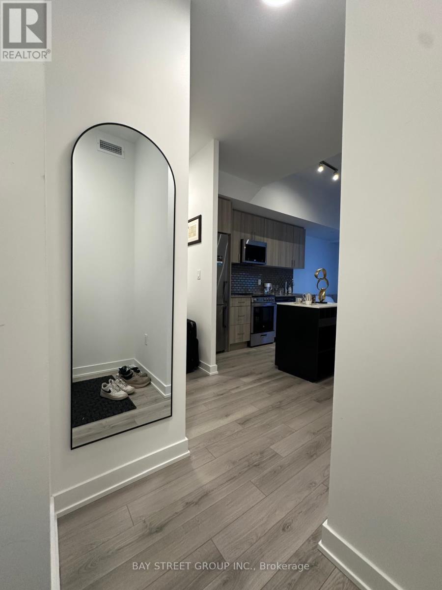 731 - 1005 Dundas Street E, Oakville, Ontario  L6H 8C7 - Photo 19 - W12910026