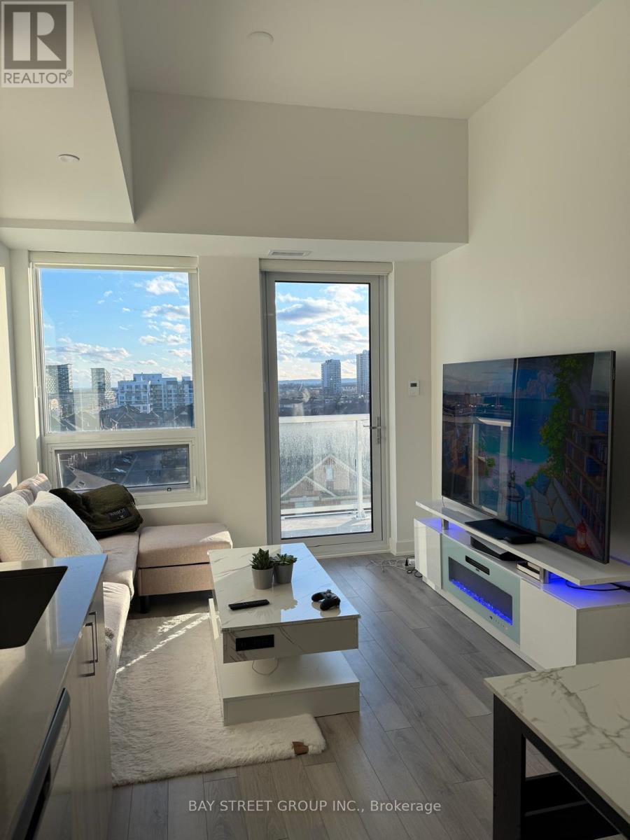 731 - 1005 Dundas Street E, Oakville, Ontario  L6H 8C7 - Photo 4 - W12910026