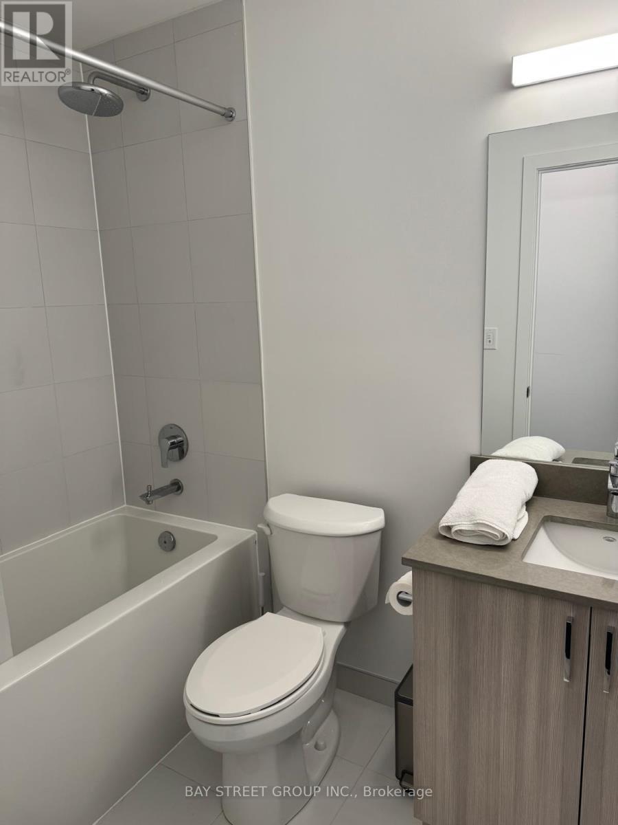 731 - 1005 Dundas Street E, Oakville, Ontario  L6H 8C7 - Photo 8 - W12910026