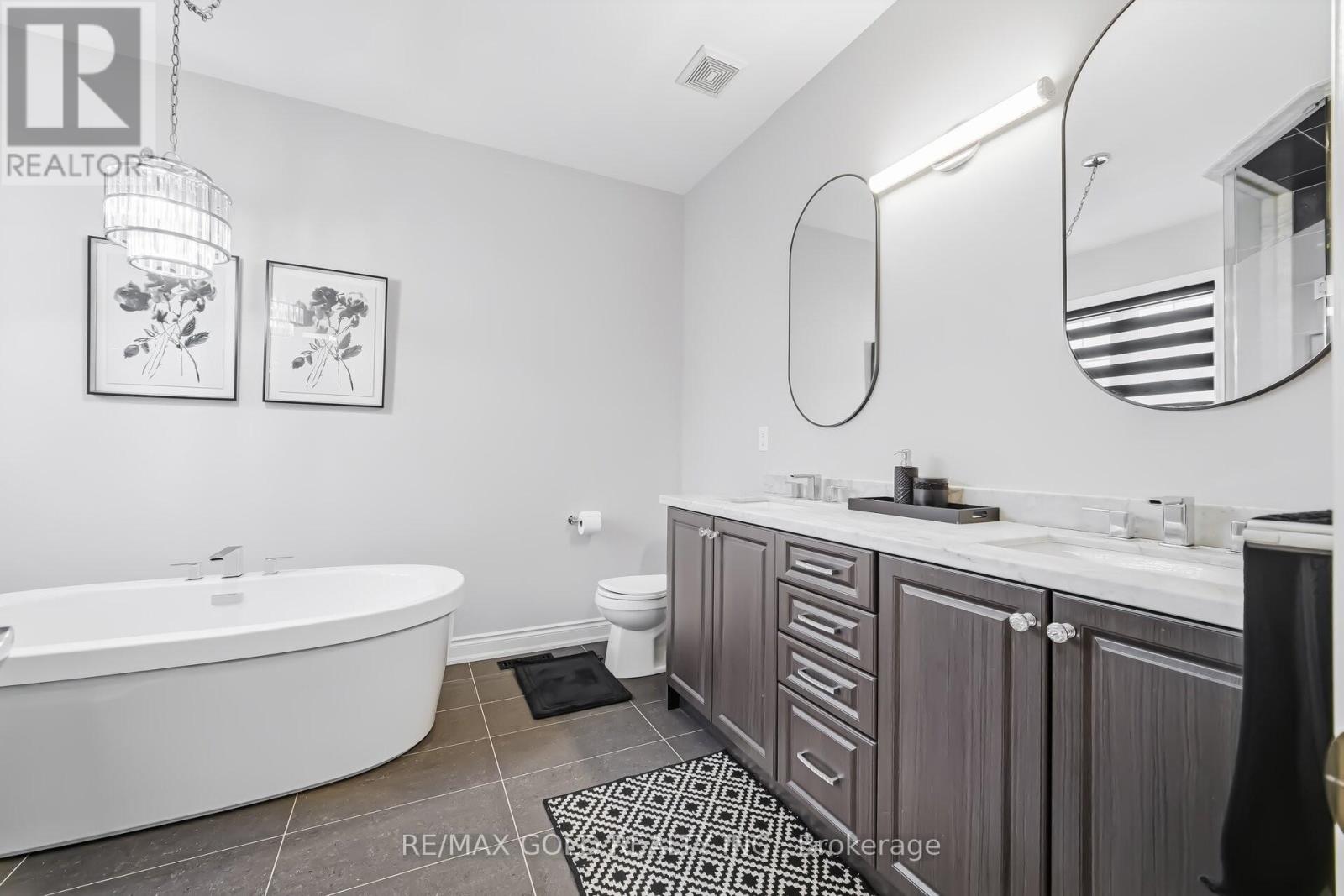 4 Spain Crescent, Brampton, Ontario  L6P 4G8 - Photo 25 - W12910030