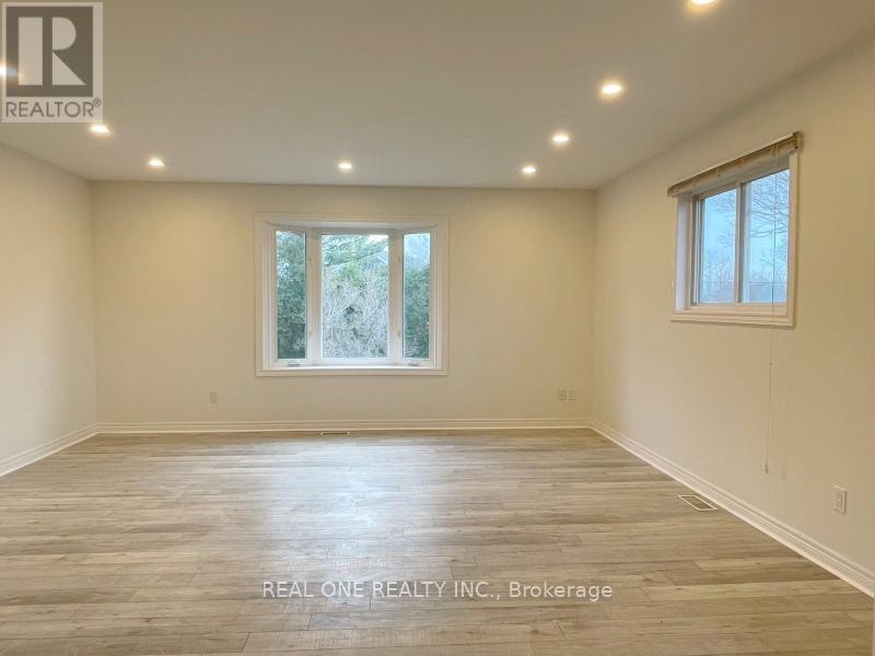 Unit 2 - 2116 Mountainside Drive, Burlington (Mountainside), Ontario  L7P 1B2 - Photo 10 - W12910056