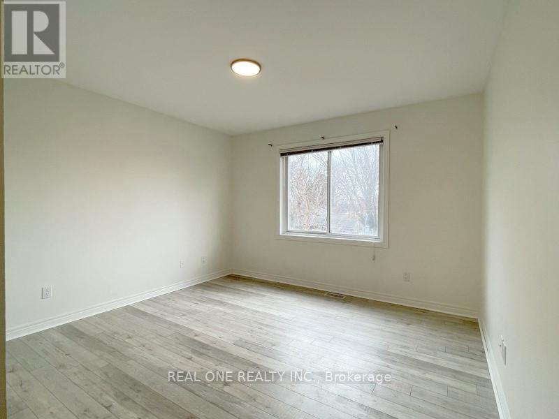 Unit 2 - 2116 Mountainside Drive, Burlington (Mountainside), Ontario  L7P 1B2 - Photo 13 - W12910056