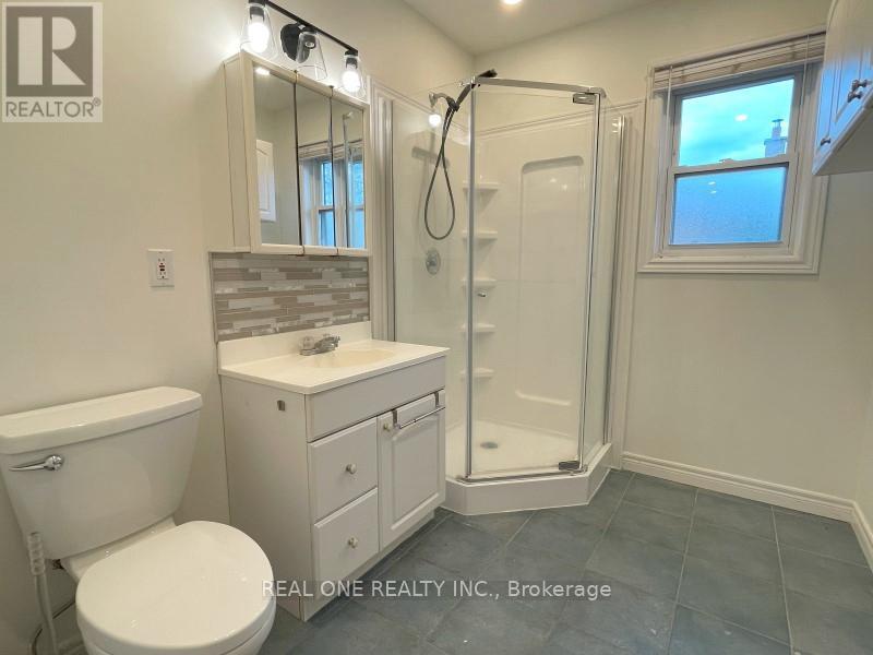 Unit 2 - 2116 Mountainside Drive, Burlington (Mountainside), Ontario  L7P 1B2 - Photo 15 - W12910056