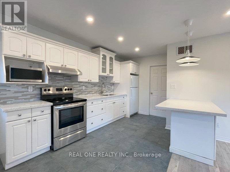 Unit 2 - 2116 Mountainside Drive, Burlington (Mountainside), Ontario  L7P 1B2 - Photo 7 - W12910056