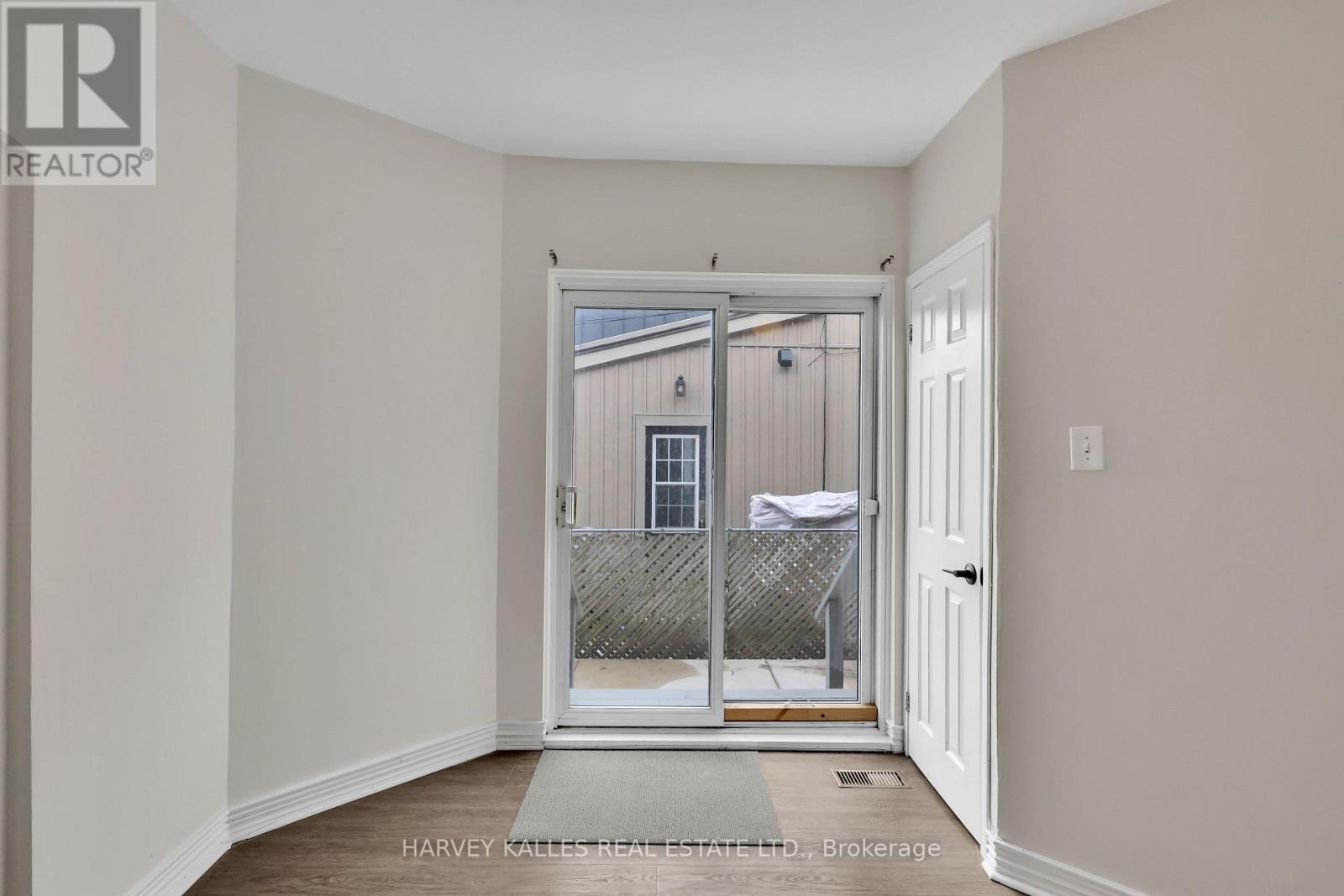244 Markham Street, Toronto, Ontario  M6J 2G6 - Photo 18 - C12909958
