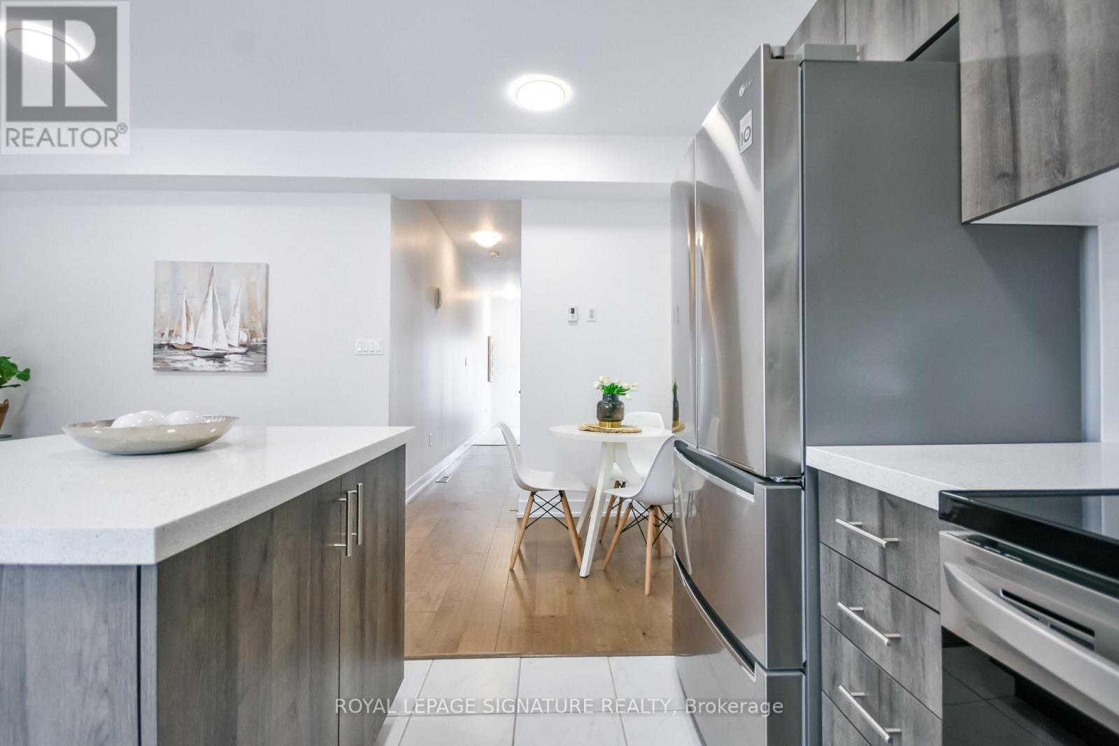 23 Turnberry Lane, Barrie, Ontario  L9J 0M8 - Photo 18 - S12910000