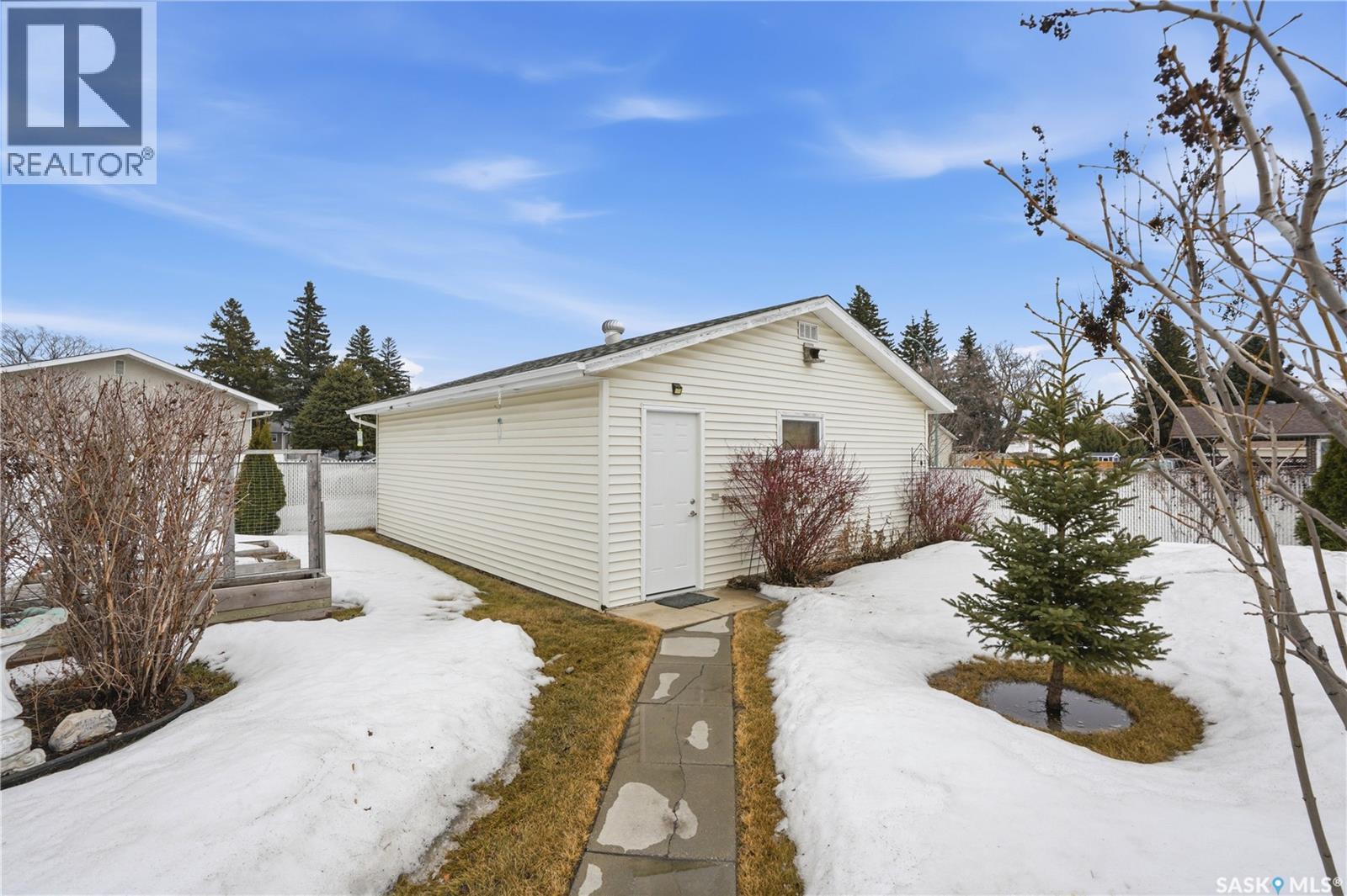 50 Morris Drive, Saskatoon, Saskatchewan  S7L 3T9 - Photo 35 - SK031069