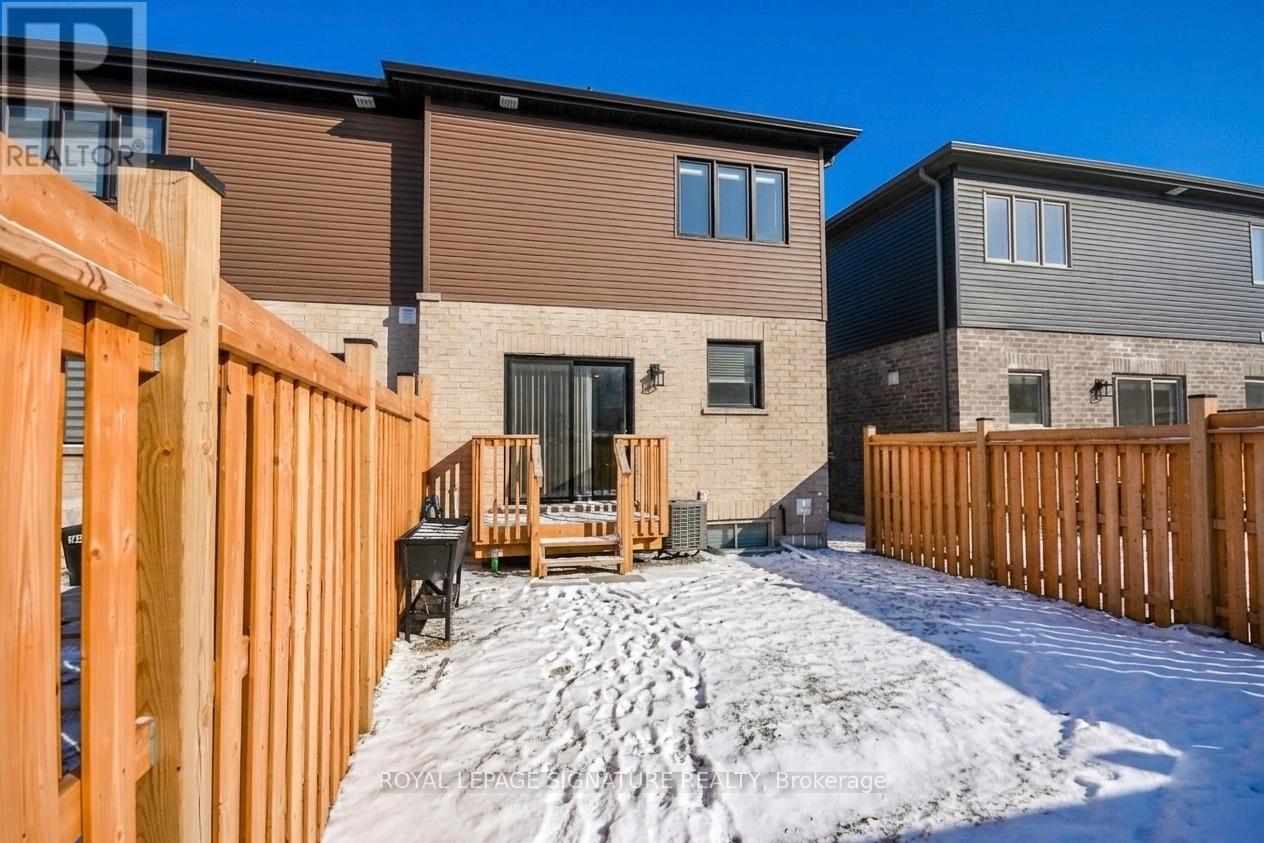 23 Turnberry Lane, Barrie, Ontario  L9J 0M8 - Photo 33 - S12910000